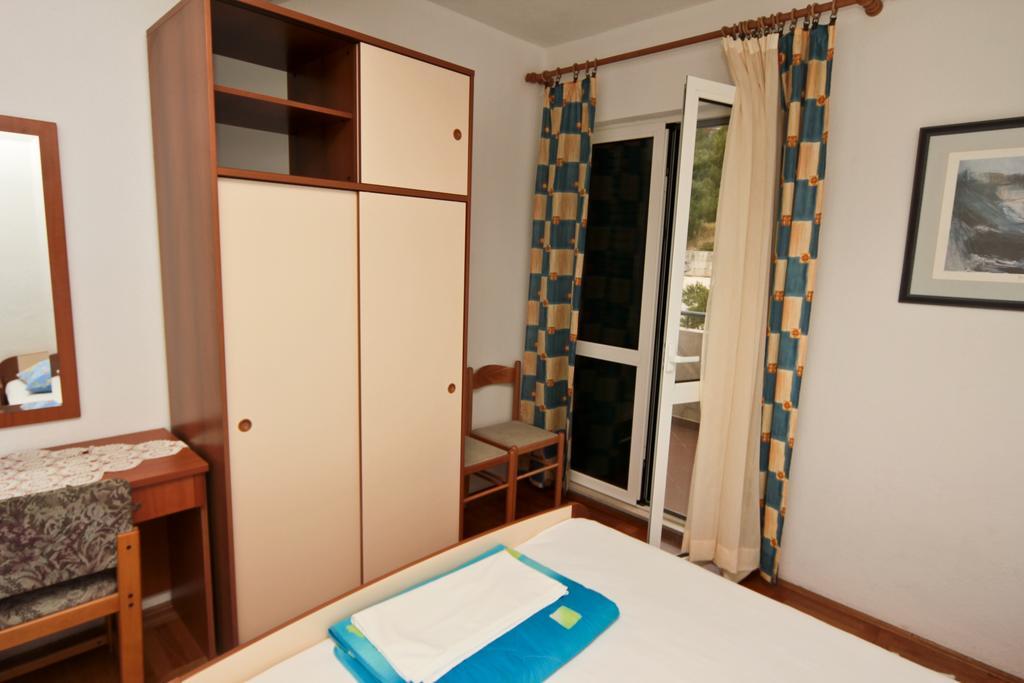 Apartments Toni Two Igrane Ngoại thất bức ảnh