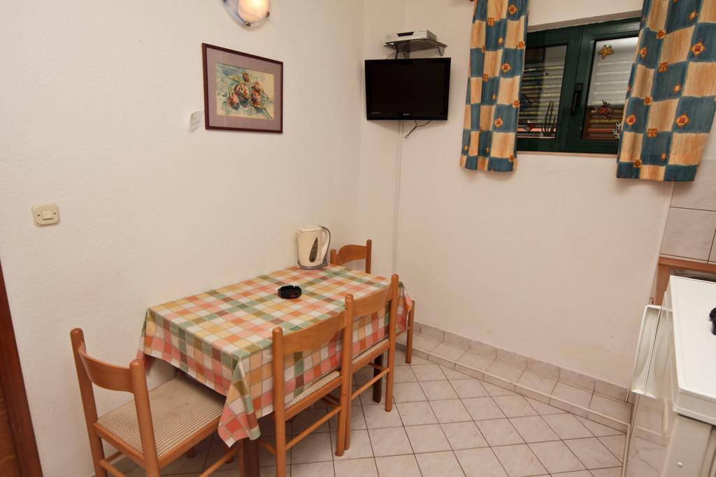 Apartments Toni Two Igrane Ngoại thất bức ảnh