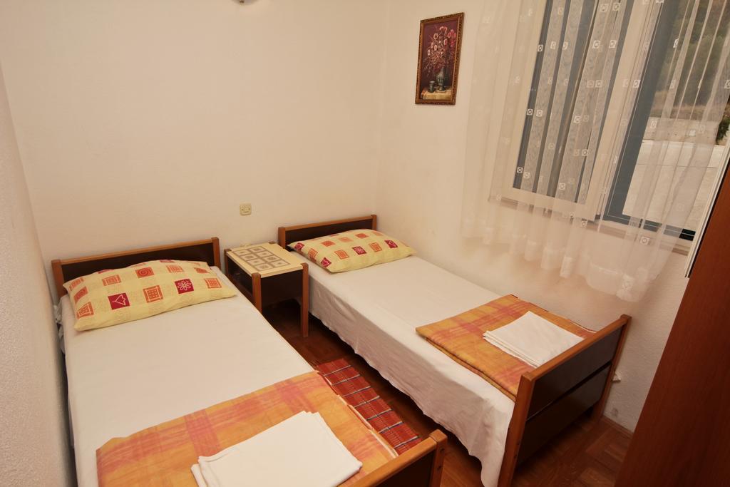 Apartments Toni Two Igrane Ngoại thất bức ảnh