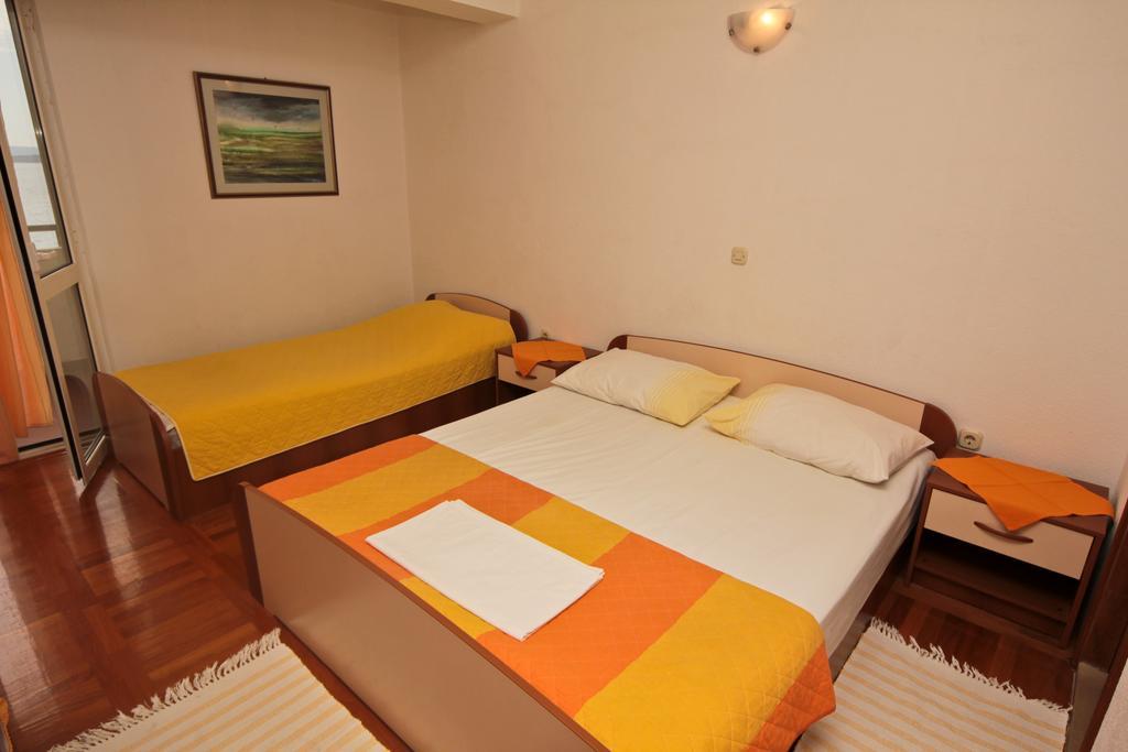Apartments Toni Two Igrane Ngoại thất bức ảnh