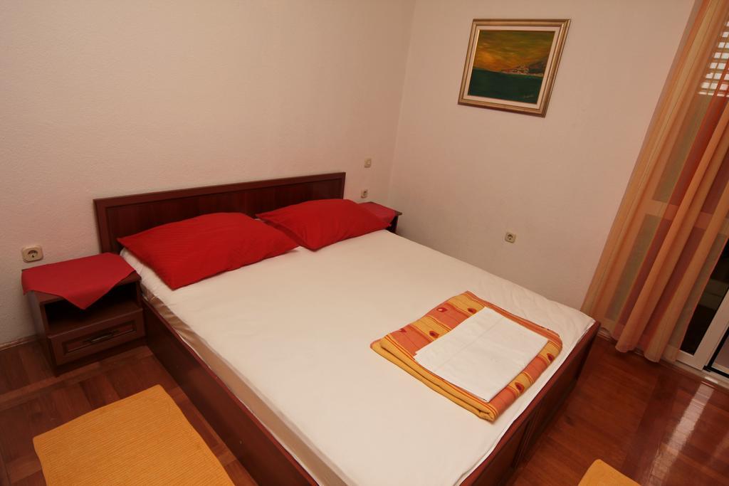 Apartments Toni Two Igrane Ngoại thất bức ảnh