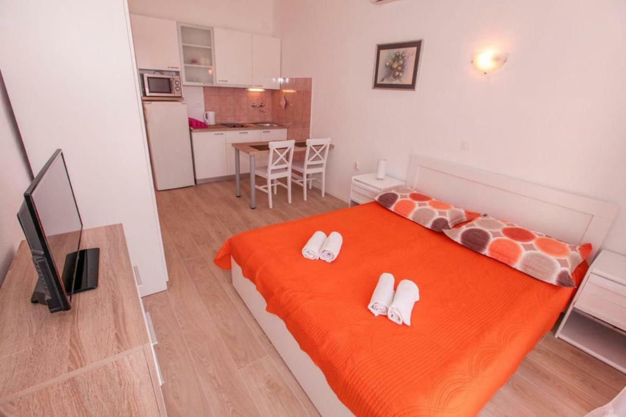 Apartments Toni Two Igrane Ngoại thất bức ảnh
